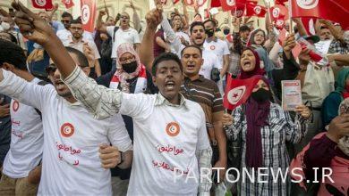 اتساع نطاق الاحتجاجات في تونس ؛ وطالب المتظاهرون بإقالة الرئيس