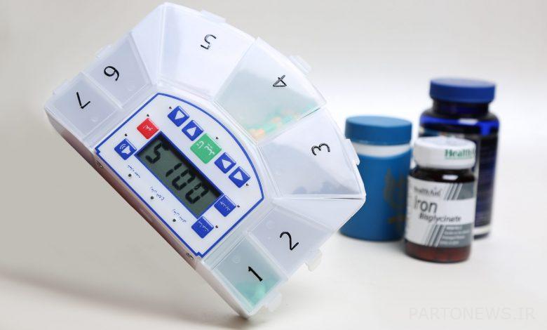 Zinobeh Smart Pill Box;  Along the path of health