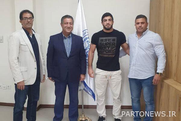 بطل العالم للمصارعة ينضم إلى فريق Mazandaran Industries - وكالة مهر للأنباء |  إيران وأخبار العالم