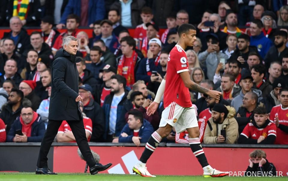 هواداران از سولسشر عصبانی هستند و در نیمه اول یونایتد را از زمین هو کردند