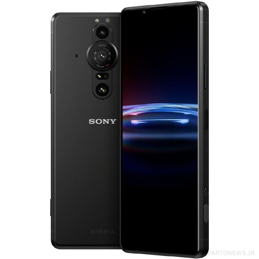 Screen and back panel of Sony Xperia Pro 1 - Chicago