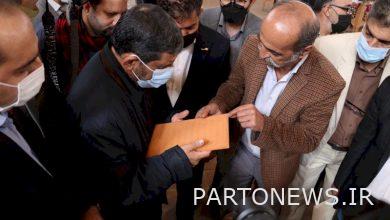 Minister of Heritage and Culture visits the world's finest handmade clay brick by artist Mehdi Shahri