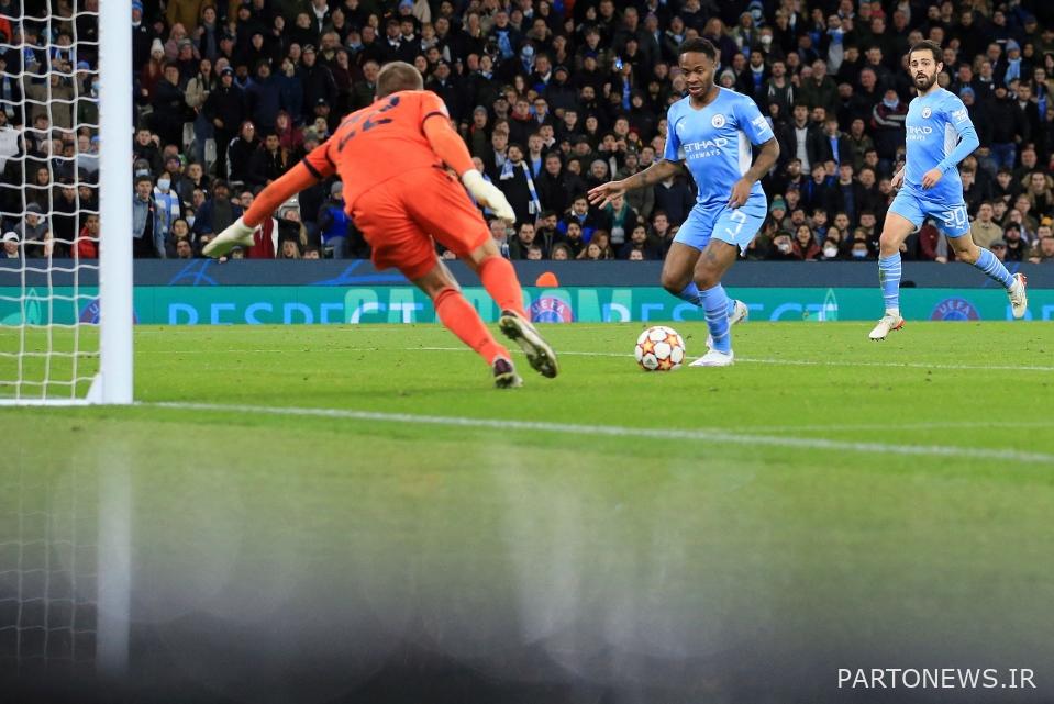 استرلینگ پس از دقایقی از روی نیمکت گلزنی کرد