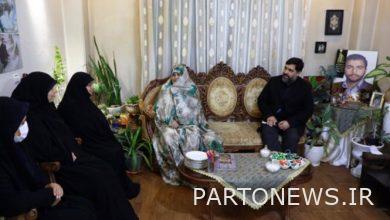 حضور عضوين من مجلس مدينة طهران في منزل الشهيد فتنة 88