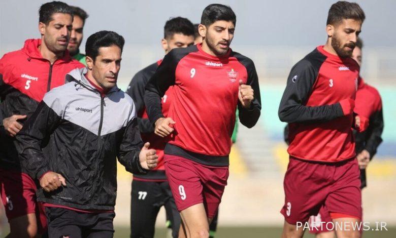 Persepolis recovery practiced with jokes and laughter / two dedicated players