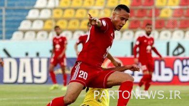 How much does the tractor transfer window open?