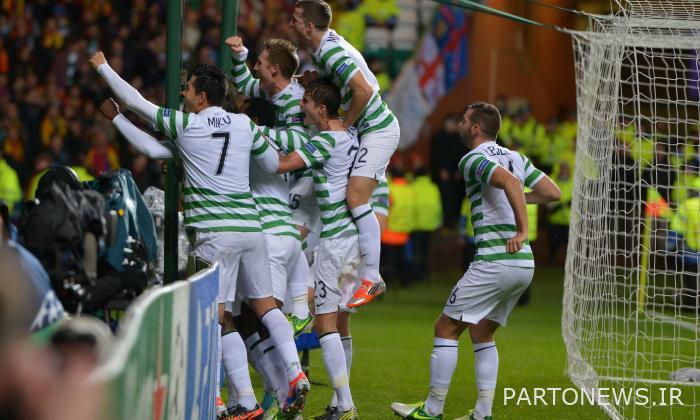 بازیکنان سلتیک گل تونی وات را جشن می گیرند