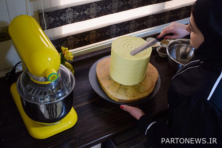 ريادة الأعمال شيرين خانوم سمناني مع الأمل في المستقبل ونحو ازدهار الإنتاج