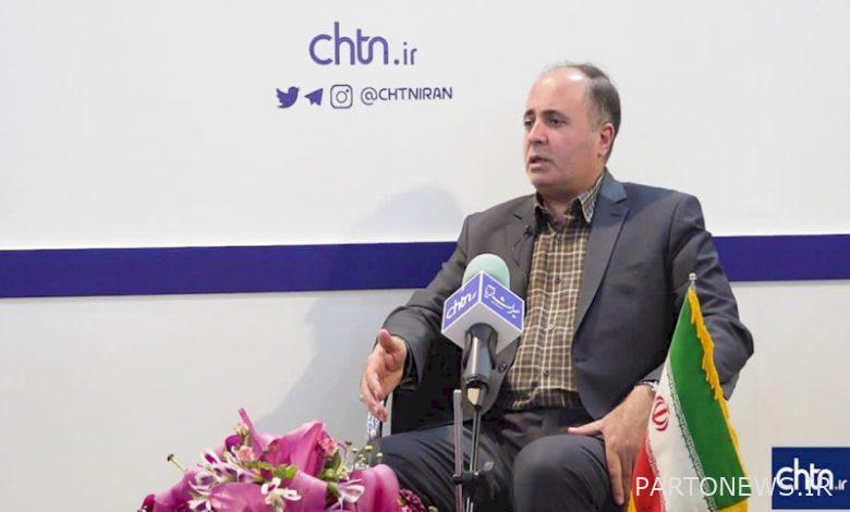 محادثة مع ممثل أهالي بستان آباد على هامش معرض السياحة الدولي