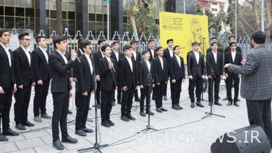 Performing revolutionary songs at the Fajr Music Festival