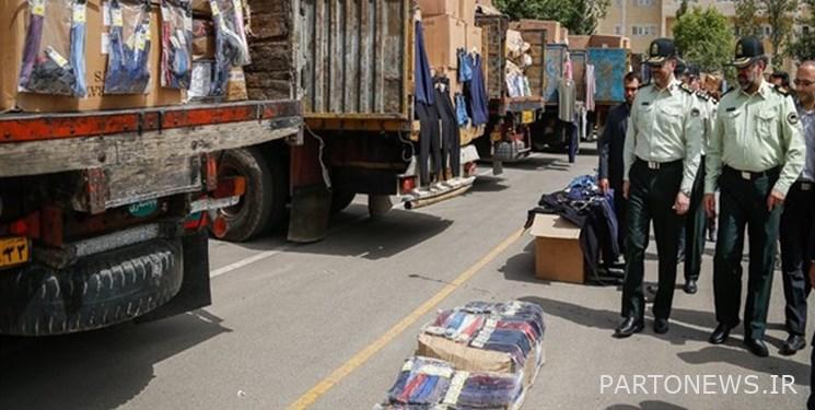 Rise of clothing smugglers to seize the Eid night market / supply of smuggled clothing with Iranian brand