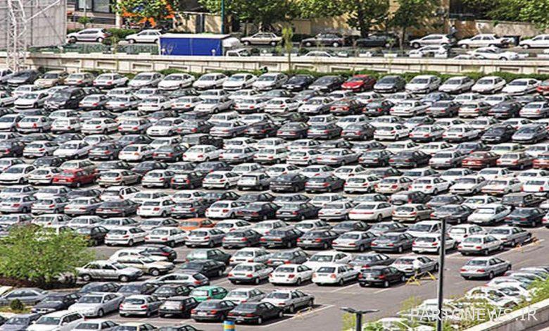 تجاهل سوق السيارات وعود الوزير / 3 ملايين تومان زيادة سعر بيجو 206