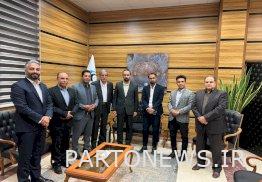 لقاء الرئيس التنفيذي لشركة تطوير السياحة الإيرانية مع رئيس البلدية وأعضاء مجلس مدينة نين