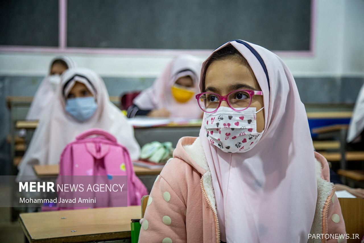 إعادة فتح المدارس والحاجة إلى مراقبة الامتثال للبروتوكولات / إزالة المسافة