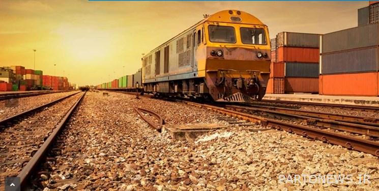 Lack of locomotives Achilles heel Transit development and rail freight / Rail to take advantage of road competition