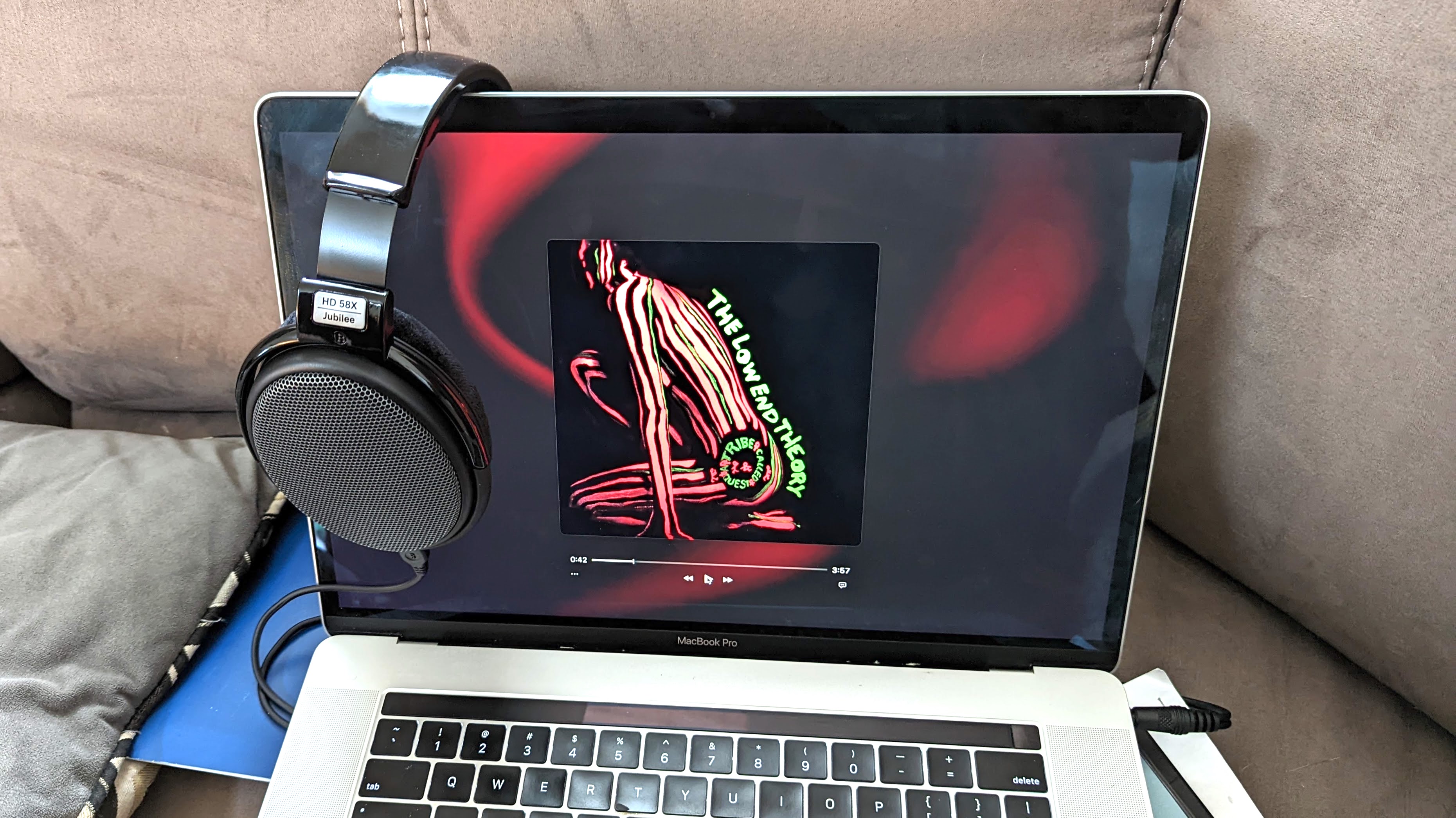 نقد و بررسی Sennheiser HD 58X Jubilee