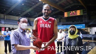 دیدار سفیر چین در ایران با رئیس فدراسیون بسکتبال و هدیه به حدادی