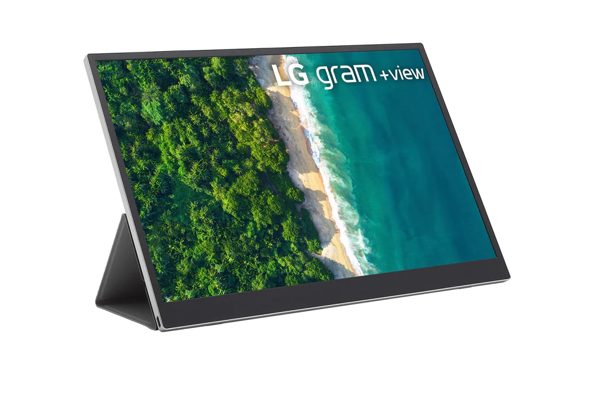 LG Gram laptop with Intel Alder Lake
