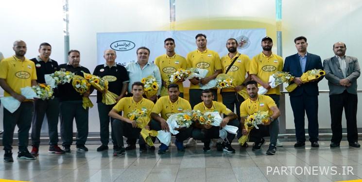 بدعم من إيرانسل ، أصبحت كرة اليد الشاطئية الإيرانية واحدة من أفضل 10 فرق في العالم