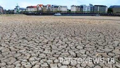 الحرارة الشديدة للضيوف الأوروبيين ؛  درجة الحرارة فوق 40 درجة ومئات الأقدام