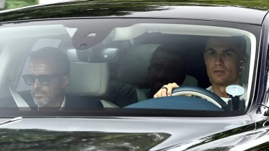 کریستیانو رونالدو برای مذاکره با منچستریونایتد برای نقل و انتقالات حاضر شد.  مشاهده عکس |  اخبار فوتبال