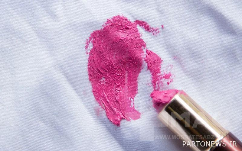 lipstick stain