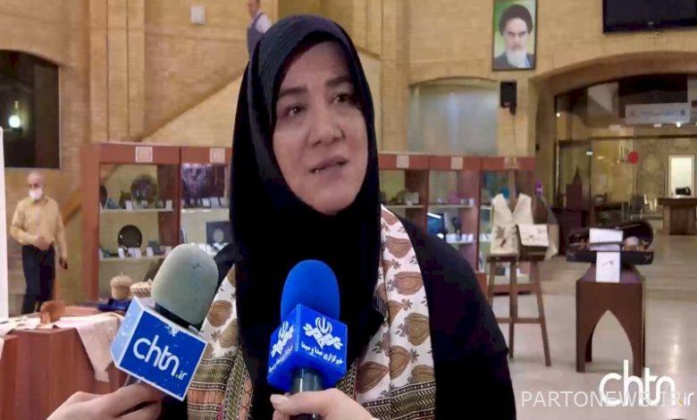 حديث مع مريم جلالي ، نائب وزير الحرف اليدوية والفنون التقليدية بالدولة ، على هامش الحفل الختامي للحدث الوطني الأول للحرف اليدوية لغابات الحيرقاني.