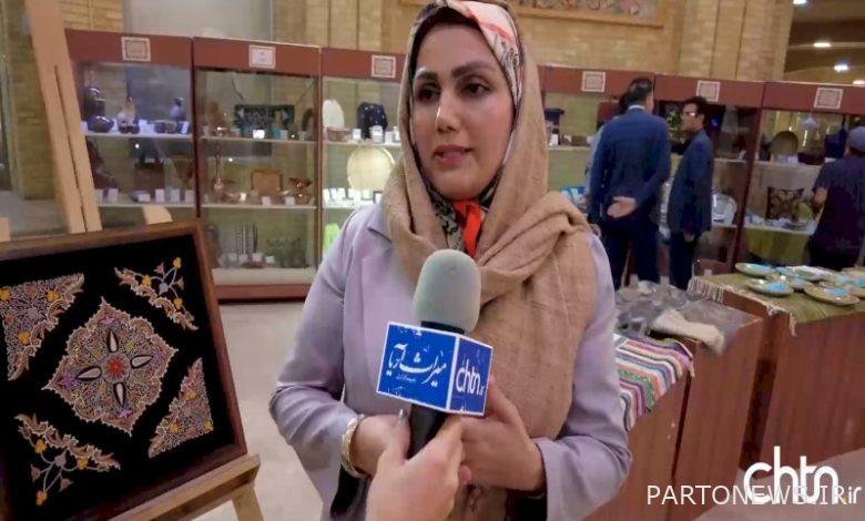 محادثة مع خبير في الفن الإسلامي على هامش الحفل الختامي للفعالية الوطنية الأولى للحرف اليدوية لغابات الهيركان.