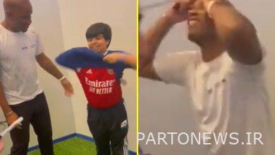 دیدیه دروگبا به طرز خنده‌داری توسط هوادار مخفی آرسنال با پیراهن چلسی در جستجوی امضای اسطوره آبی‌ها ترول شد.