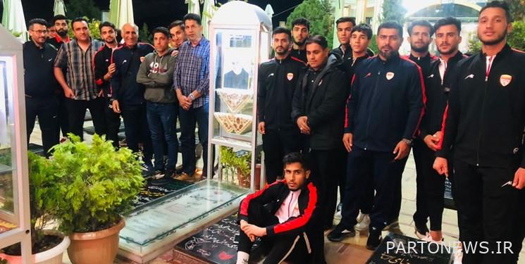 Khuzestan Foolad players pay tribute to Sardar Delha