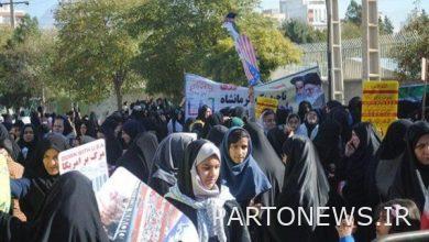 Washing and cleaning the route of the student's day march - Mehr news agency  Iran and world's news