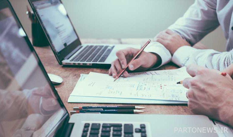 شركات المساهمة تحت المجهر.  فحص رموز مجموعة المعلومات والاتصال