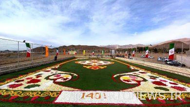 بزرگترین فرش سرگل خاورمیانه در شهر محلات رونمایی شد