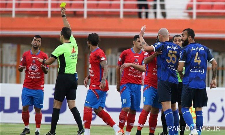 Stopping the game due to Nasaji's protest against the presence of spectators and mocking Motahari