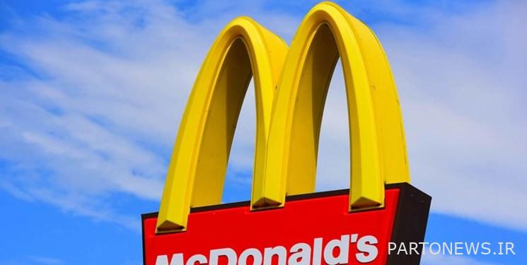 McDonald's lays off its employees