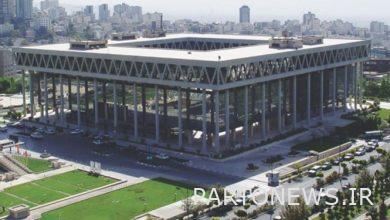 Radio and television criticizes itself