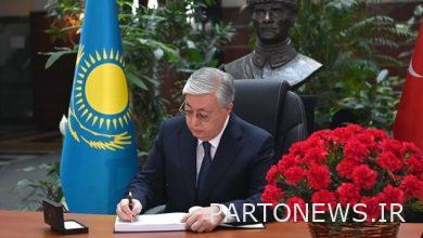توقيع رئيس كازاخستان على كتاب اذكار ضحايا الزلزال التركي
