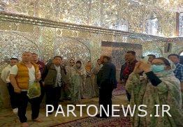 Chinese tourism activists are visiting the country's attractions