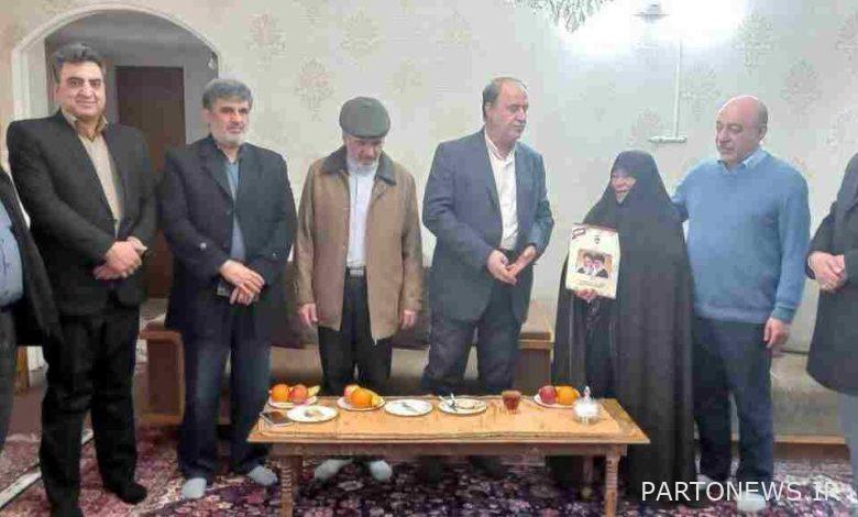 Honoring Bhima Dana from senior education managers of Hamadan province