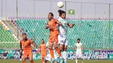 The end of the first half  Kerman copper and aluminum tied with an early goal