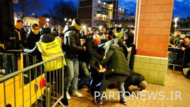 هواداران بوروسیا دورتموند در صحنه‌های آشفته قبل از بازی چلسی در لیگ قهرمانان اروپا در حال هجوم به موانع استمفوردبریج بودند.