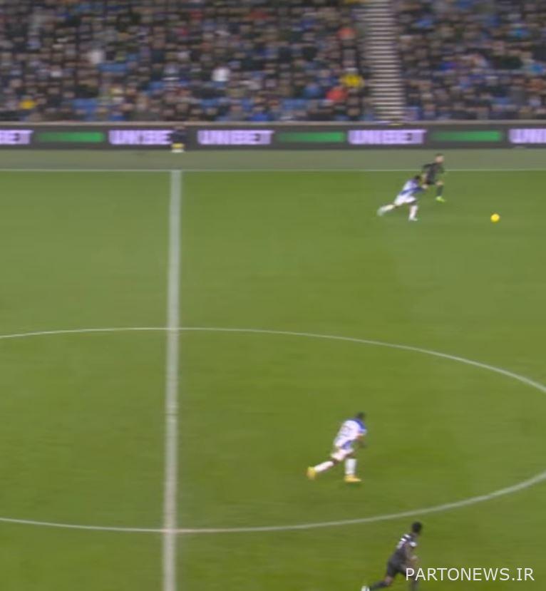 مارتینلی روی پاس چسبید و توپ را از میان پاهای سانچز عبور داد