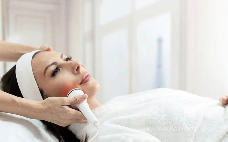 Treatment of sagging skin