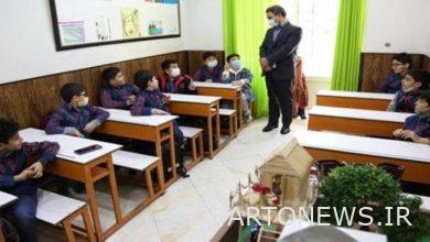 Sarzdeh Mahmoudzadeh visited non-government schools after Nowruz holidays