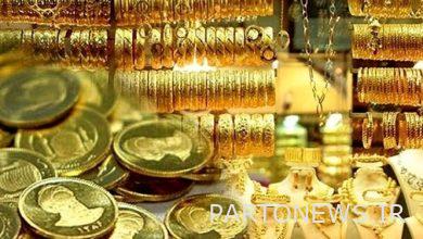 انخفاض أسعار العملات المعدنية والذهب في السوق