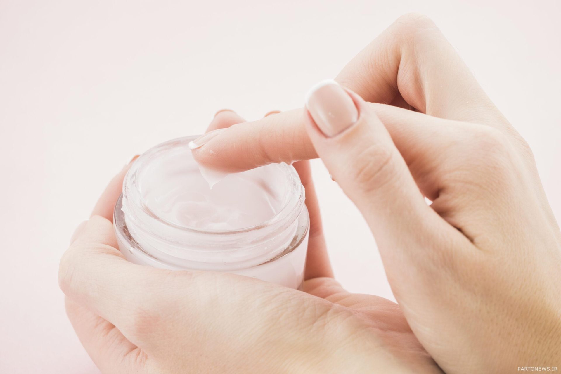 How to use eye cream
