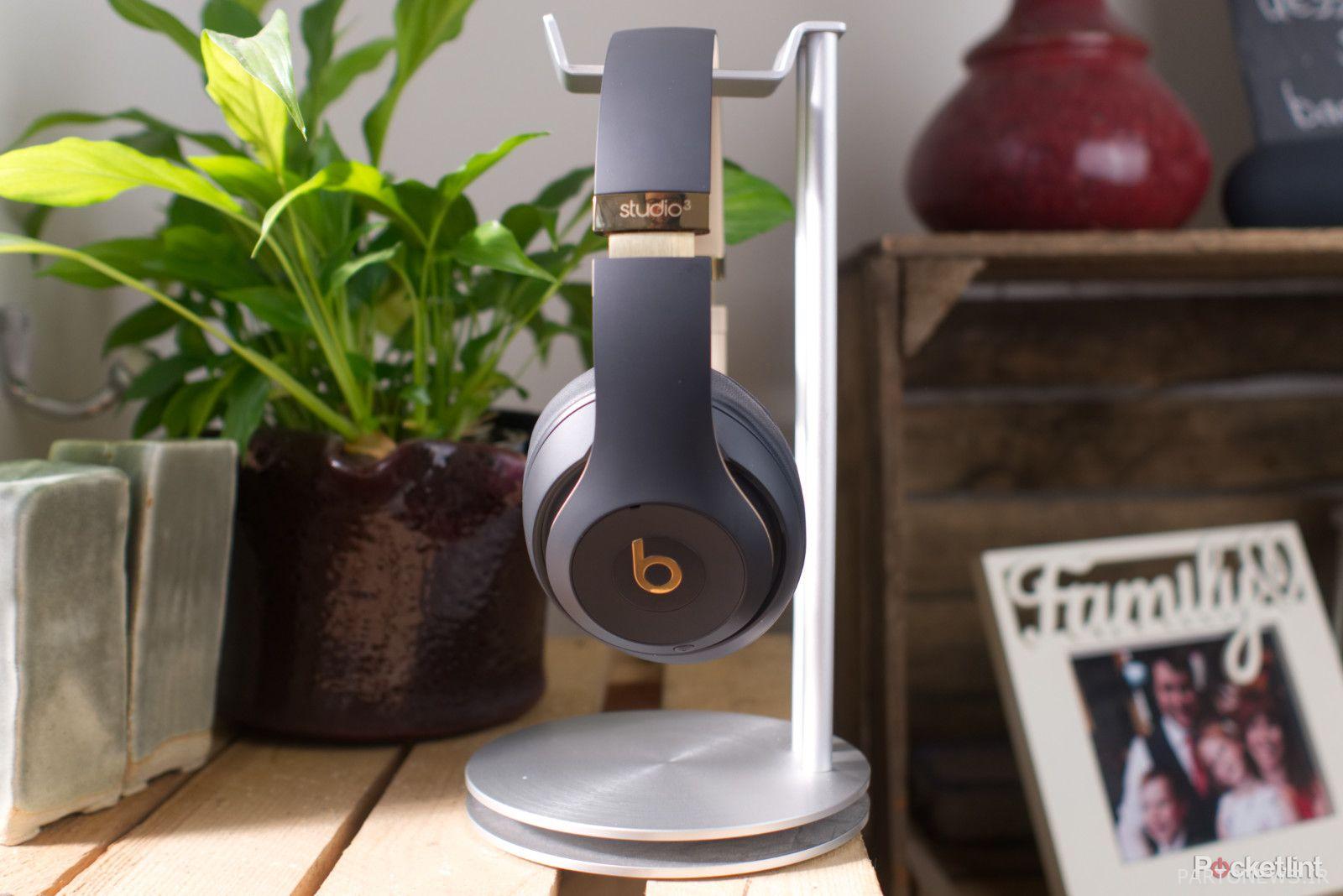 Beats Studio 3 Wireless image 3