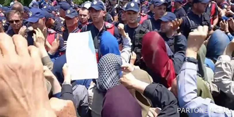 How did the terrorist group of the hypocrites become a burnt nut?
