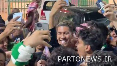 تماشا کنید: روبرتو فیرمینو هنگام ورود به عربستان مورد حمله هواداران الاهلی قرار گرفت | اخبار فوتبال