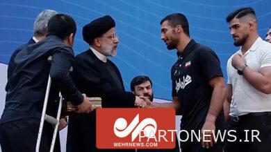 حوار علي رضا دبير وأعضاء المنتخب الوطني للمصارعة مع الرئيس - وكالة مهر للأنباء  إيران وأخبار العالم